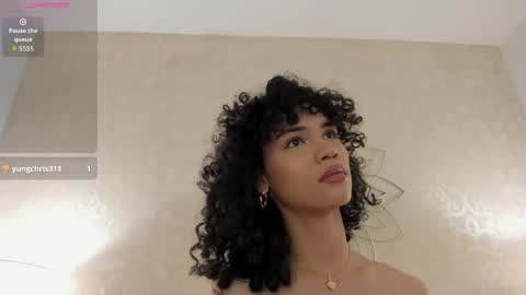 julietta    online show from June 2, 12:18 pm