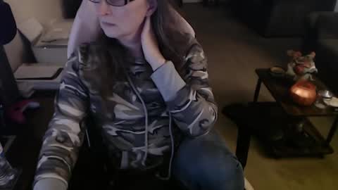 Camprincess331 online show from October 31, 1:15 am