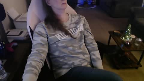 Camprincess331 online show from November 23, 2:57 am