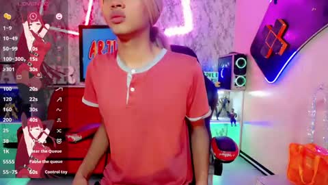 karol Vanessa   online show from May 2, 11:15 am
