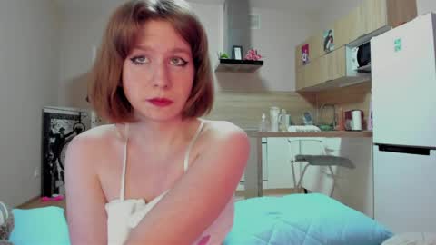 KatieNPZD online show from May 21, 2:40 am