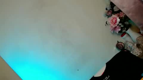 Kiera online show from February 6, 7:03 am