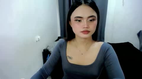 kim ejara online show from May 12, 11:52 am