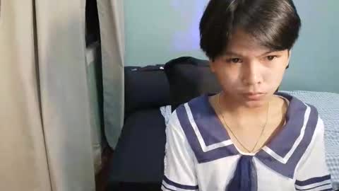 krimpie_xx online show from April 4, 1:53 pm