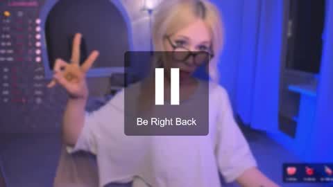 kristialsoopp online show from April 7, 6:42 pm