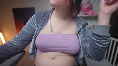 Krystal Syx online show from February 17, 6:15 pm