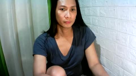 kyutshyne online show from May 30, 9:40 am