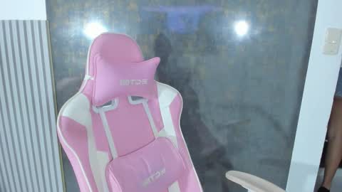 Lana online show from March 25, 8:35 pm