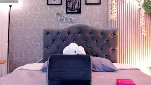 lana_gill online show from April 30, 6:56 pm