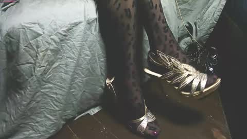 lana_legs53 online show from November 4, 9:30 am