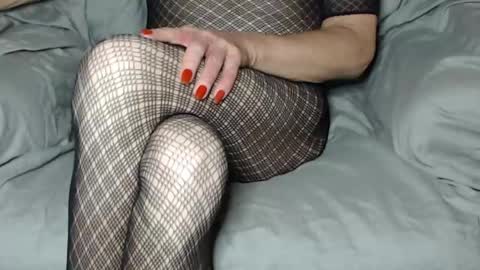 lana_legs53 online show from May 2, 6:29 am