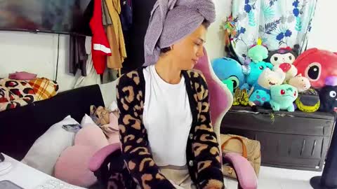 SF online show from February 11, 7:48 pm