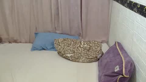 Dallas Hooter Edmonson online show from January 13, 9:06 am