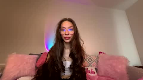 Layla online show from February 12, 6:47 pm