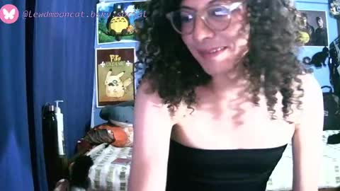 Lewd Mooncat online show from May 8, 11:45 pm