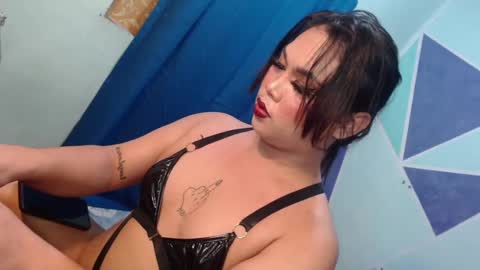 lexilorcs online show from December 17, 9:16 pm