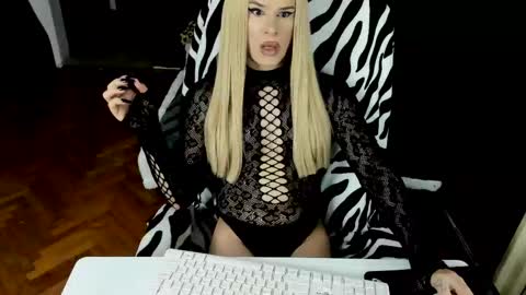 eva lexy you may call me Miss online show from November 10, 5:14 pm