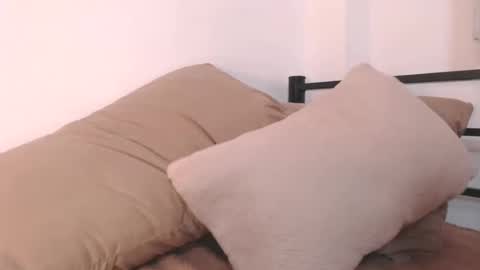 lily_cums01 online show from March 2, 5:52 pm