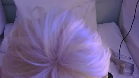 lilytrash online show from February 7, 6:47 pm