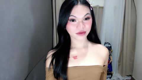 littlelace_ online show from May 10, 12:26 am