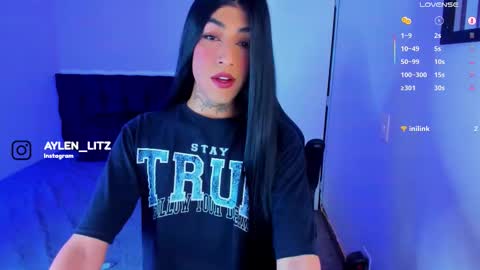 litz_81 online show from November 25, 6:32 pm