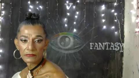 LA LOBA online show from December 14, 12:55 am