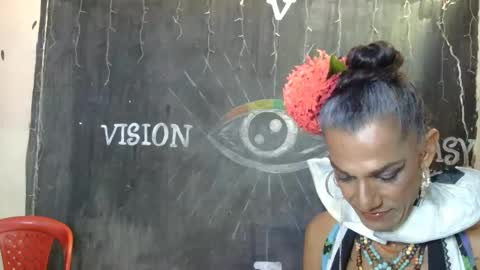 LA LOBA online show from December 15, 6:59 pm