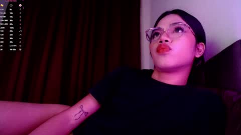 Seren online show from October 18, 2:21 pm