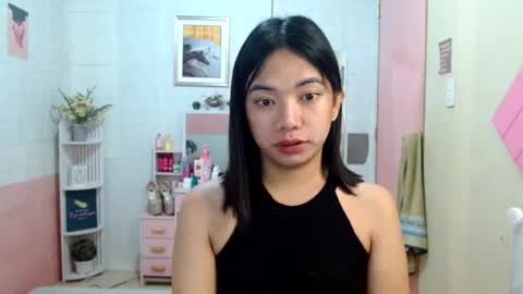 lovelypetitebigcock online show from February 6, 11:54 pm