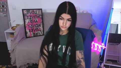 Monika online show from October 29, 1:42 pm