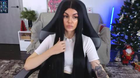 Monika online show from December 18, 2:00 pm