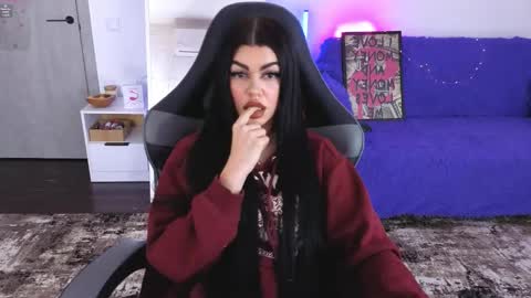 Monika online show from February 6, 2:00 pm