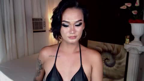 AdriannaFowks online show from March 5, 6:35 pm