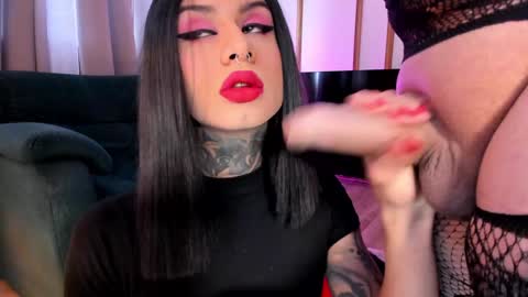 Lucy and Kristhy online show from December 13, 2:49 pm