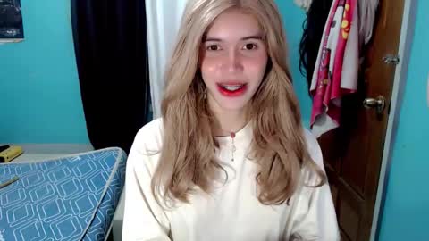 MARIA online show from May 3, 9:36 am