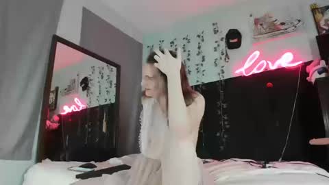 Maddi Avalon online show from October 18, 2:59 am