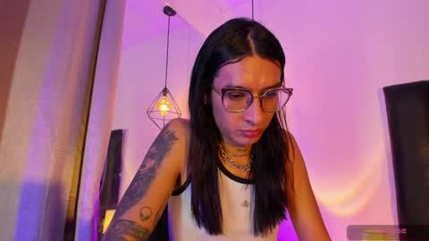 Maddie Ray online show from May 19, 1:56 am