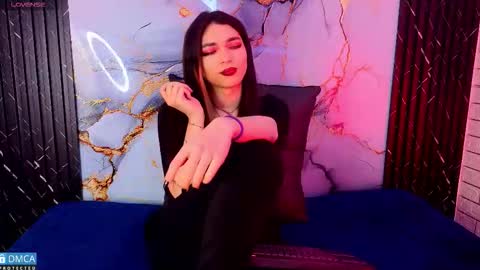 maevekuro online show from March 20, 3:29 am