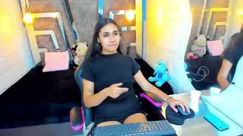 mahiara hot online show from July 31, 1:55 pm