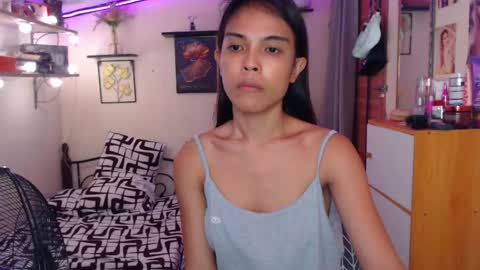 Bella online show from May 16, 3:33 pm