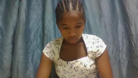 mamieriela online show from March 8, 8:17 am