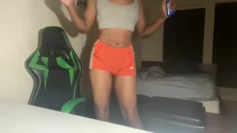 Mantismillie online show from October 2, 10:38 am