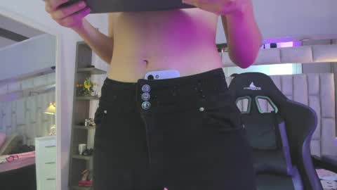 mariiahneedles online show from April 5, 5:16 am