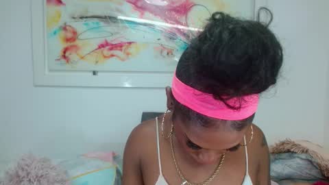 Nathaly online show from December 5, 4:46 pm