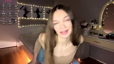 Maya online show from January 9, 6:29 am