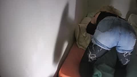 martamoontrans online show from December 7, 5:54 am