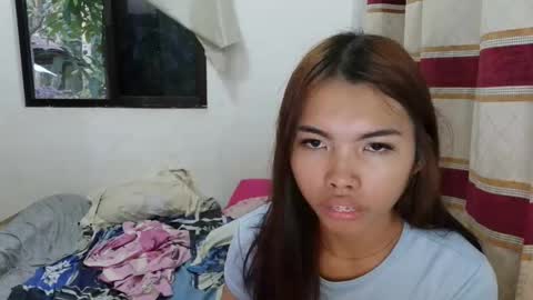 matcha_latte33 online show from March 21, 9:36 am