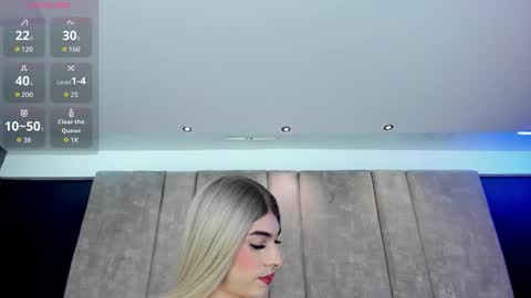 Maxi Rogers online show from January 16, 12:13 pm