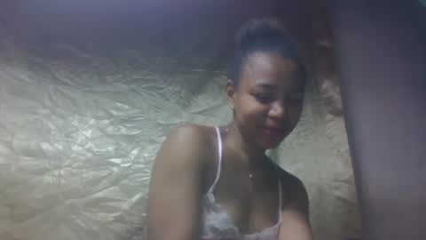 mbotyfeliciaa online show from December 4, 7:24 am