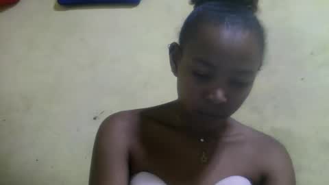 mbotyfeliciaa online show from February 4, 12:21 pm